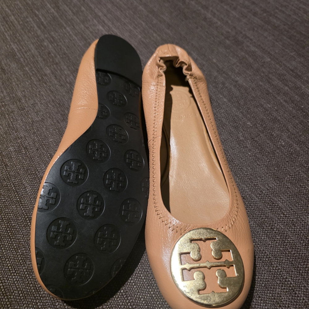 Tory Burch Camel Leather Flats with Gold Emblem